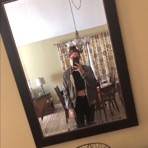 Meet your Posher, Kyra - Picture 1 of 1